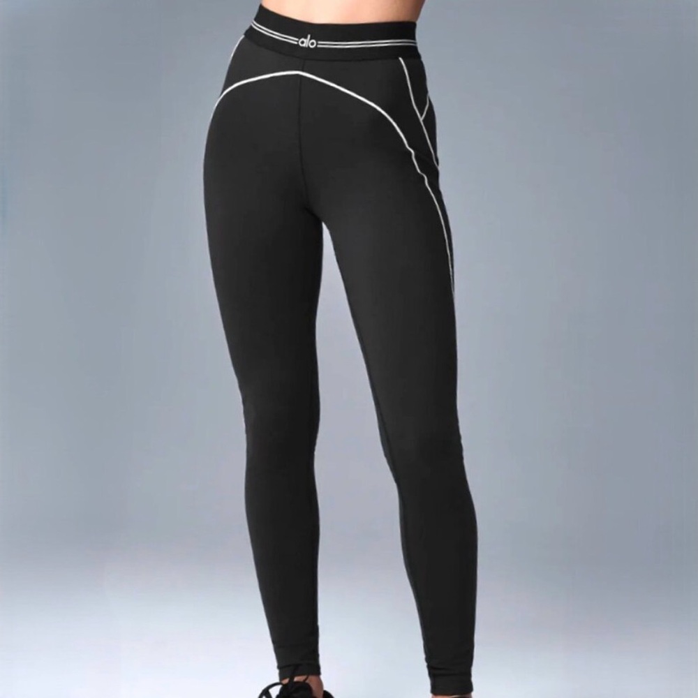 ALO Yoga Airbrush High-Waist Heart Throb Black/White Size Large Leggings